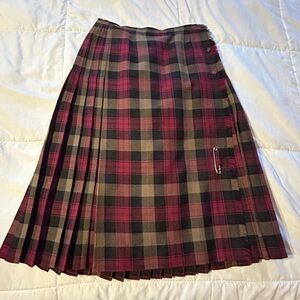 Aljean of Canada 70's  Vintage PLAID Kilt Pleated Wool Midi Blanket Skirt